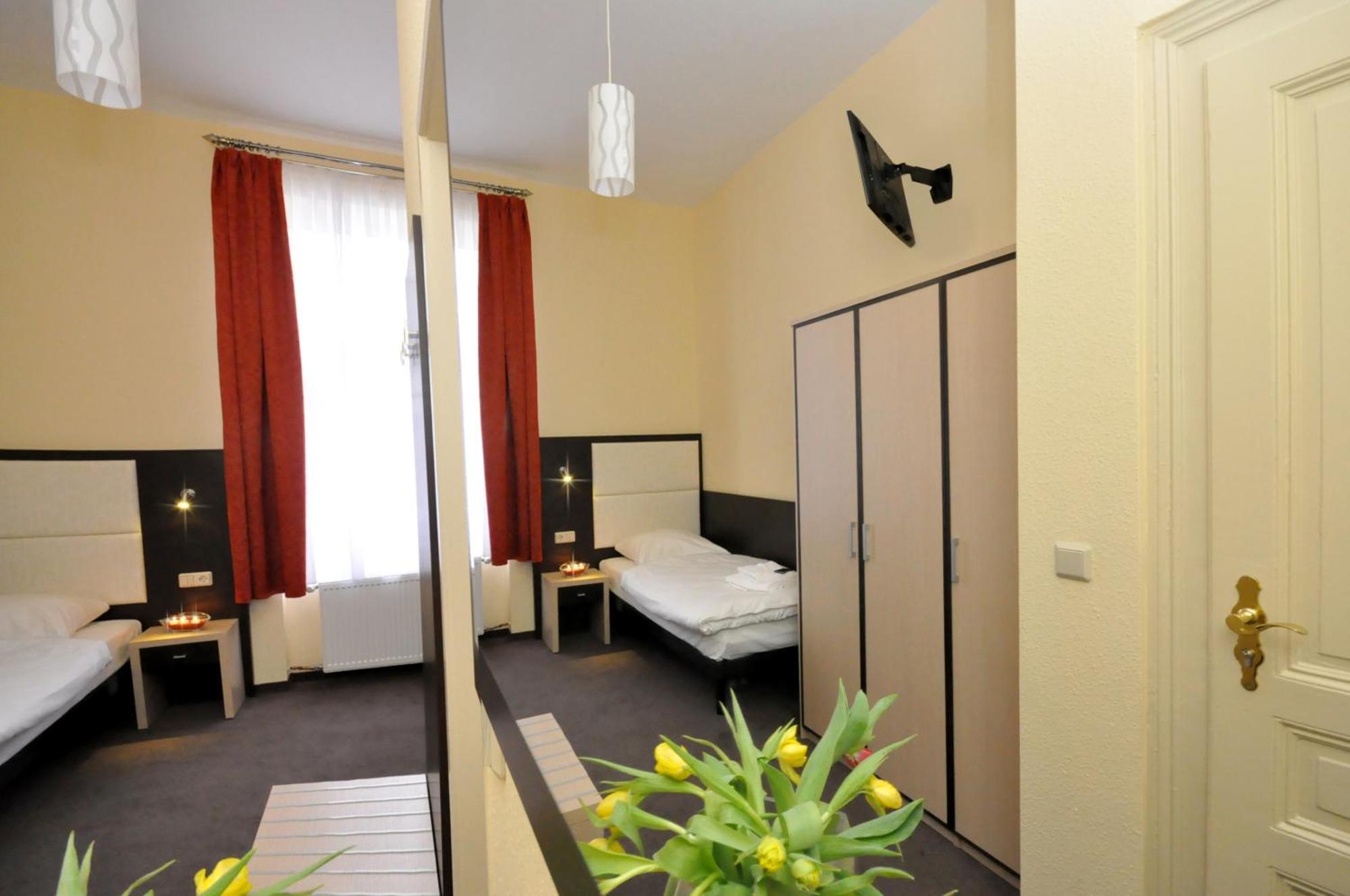 Hotel Bova Frankfurt am Main Dış mekan fotoğraf